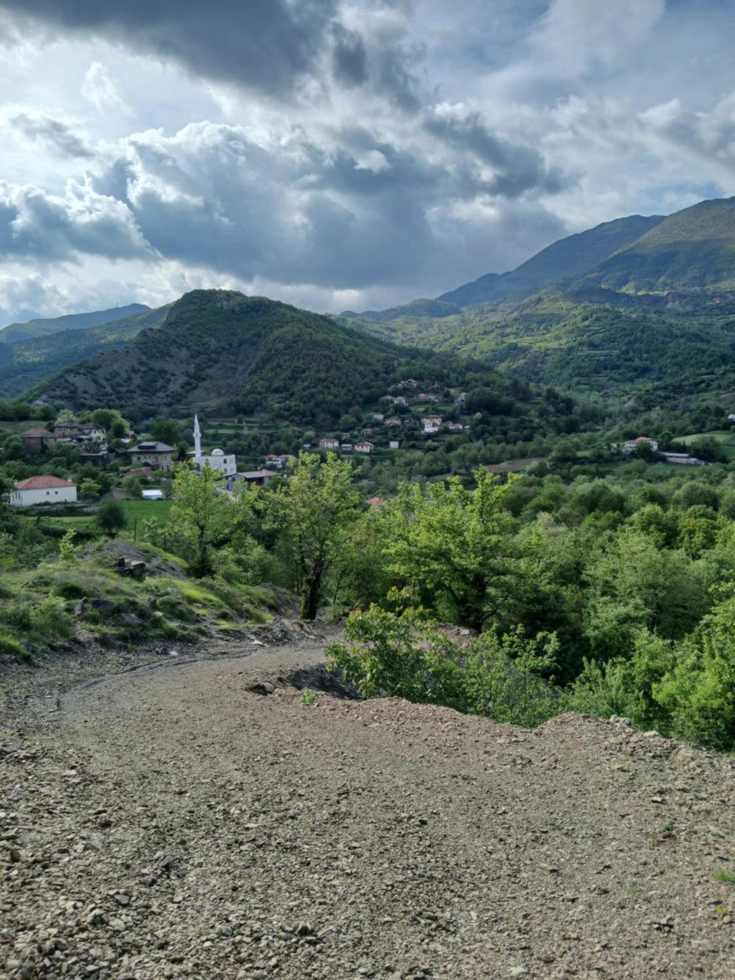 Bujtina Tusha Hotell Priska e Madhe Exteriör bild