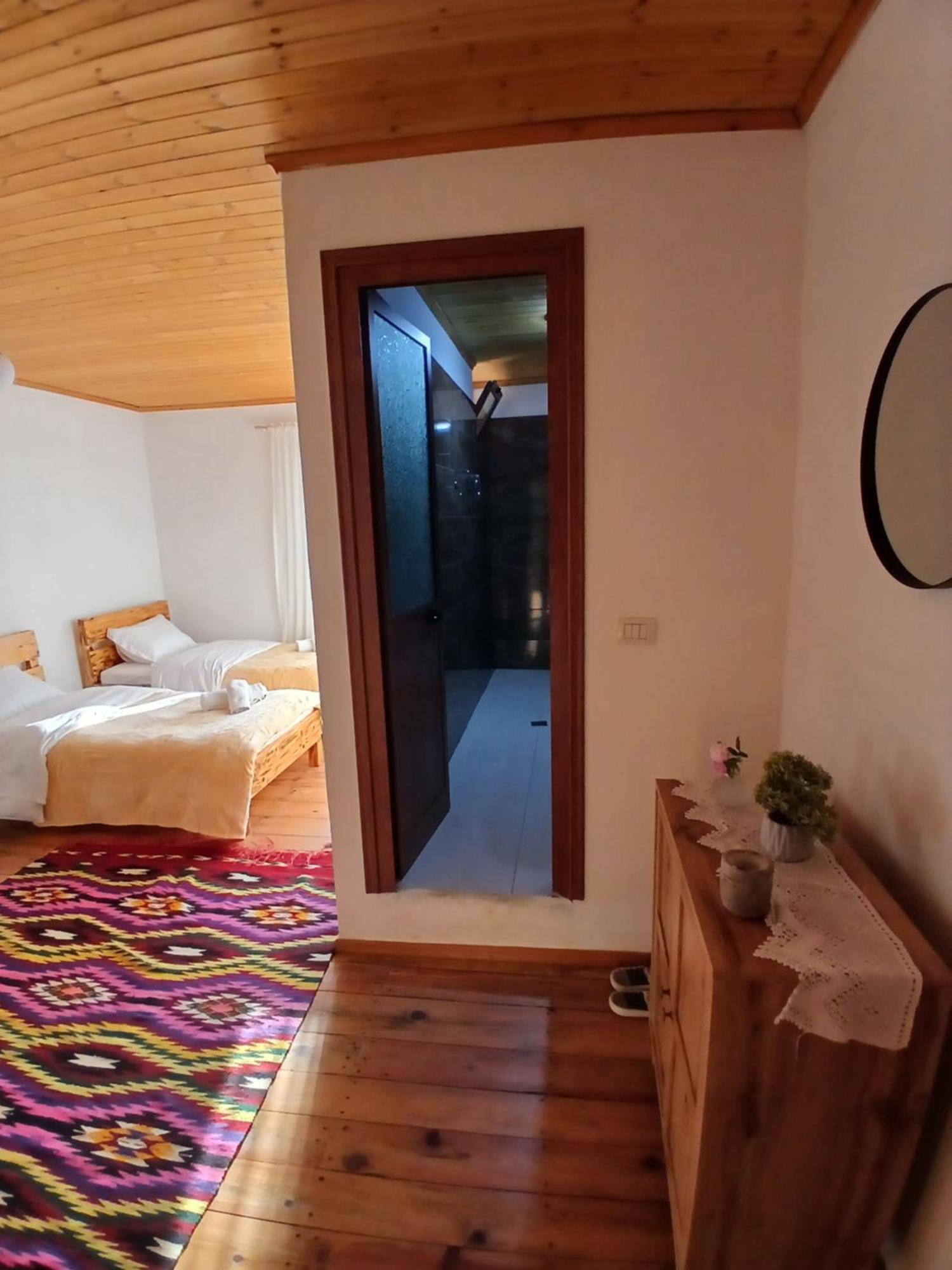 Bujtina Tusha Hotell Priska e Madhe Exteriör bild
