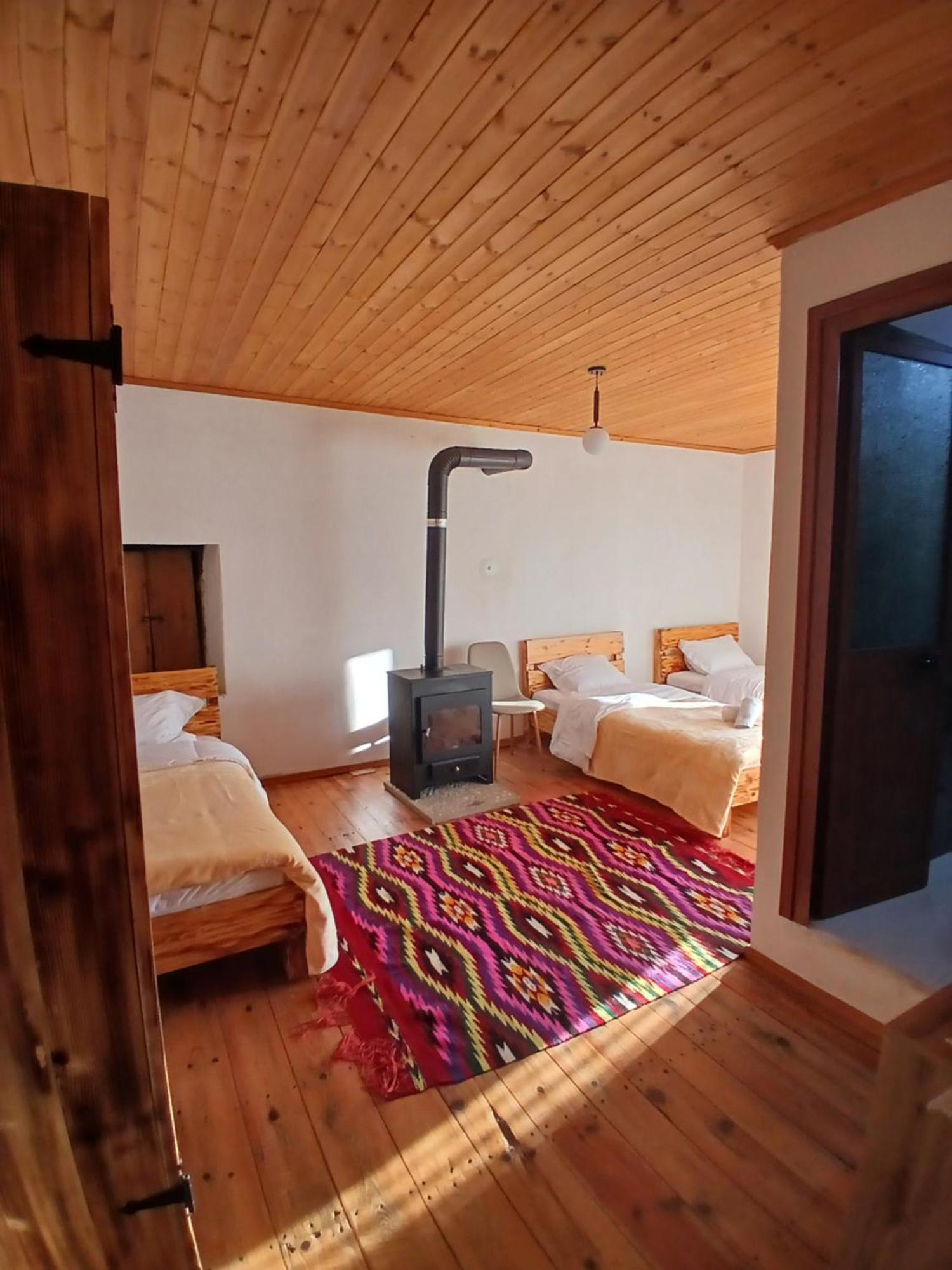 Bujtina Tusha Hotell Priska e Madhe Exteriör bild